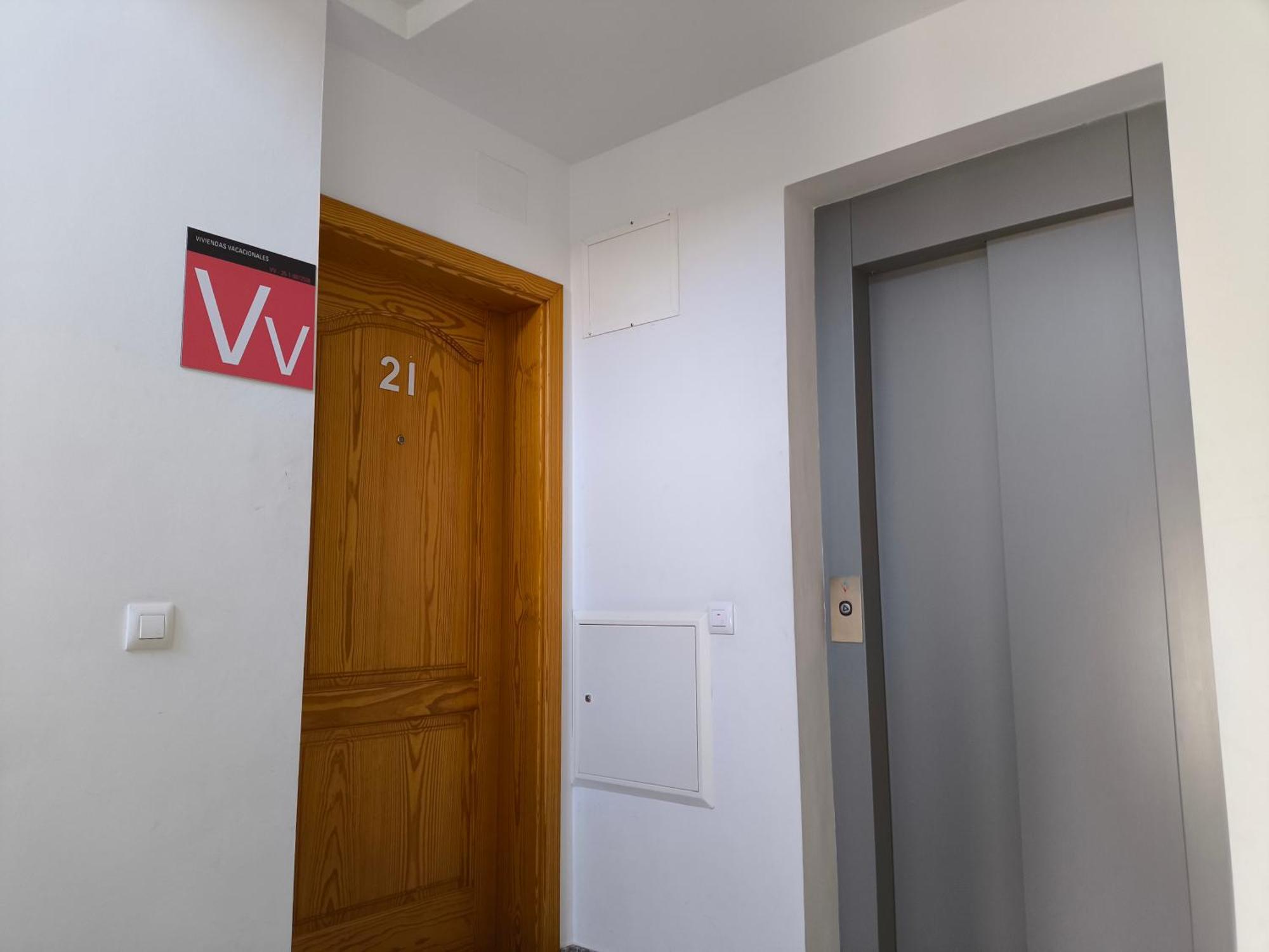 Ar Home - Apartamento De 3 Dormitorios Con Ascensor En Las Huesas, Telde Exterior foto